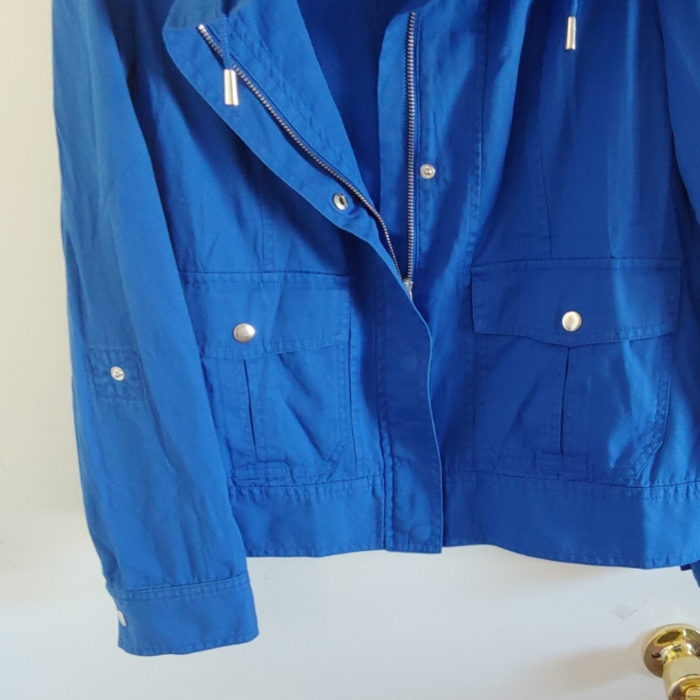 Blue jacket - Picture 5 of 6